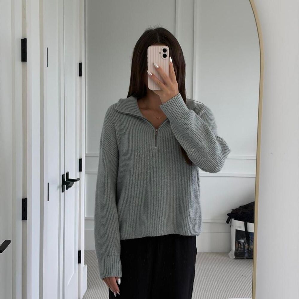 Old Navy light grey/blue ribbed knit quarter zip sweater